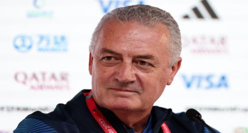 مدرب الإكوادور: خوض مباراة الافتتاح شيء استثنائي.. والمنتخب القطري متجانس